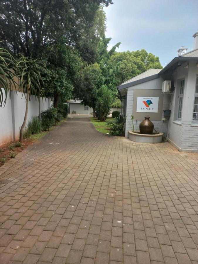 Triple9 Hatfield Guesthouse Pretoria Ngoại thất bức ảnh