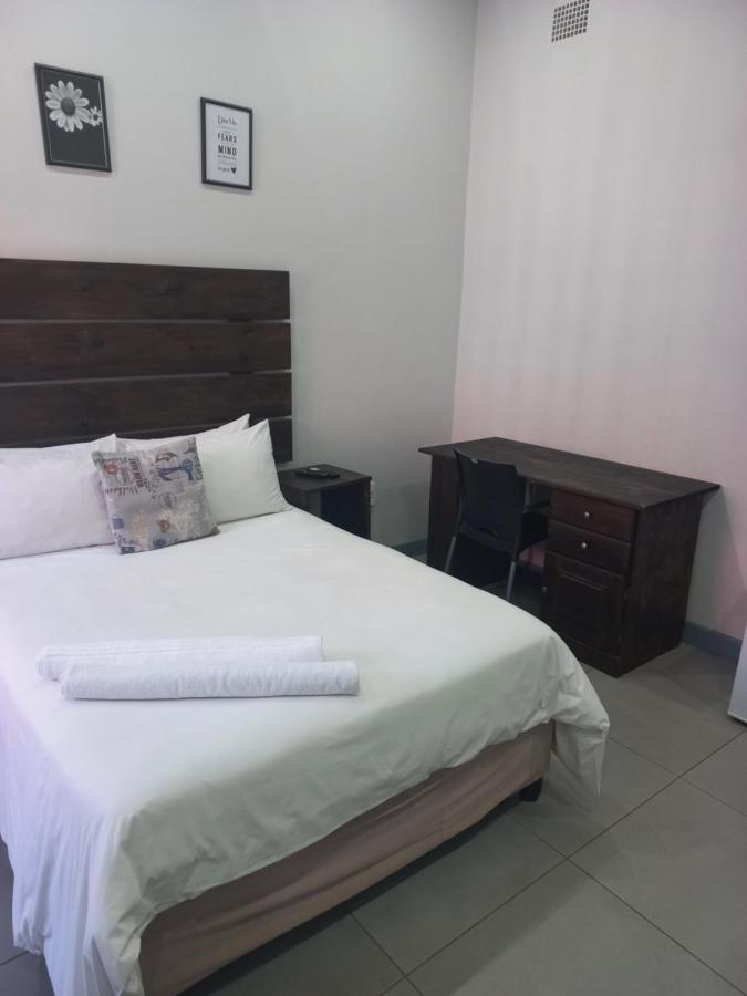 Triple9 Hatfield Guesthouse Pretoria Ngoại thất bức ảnh